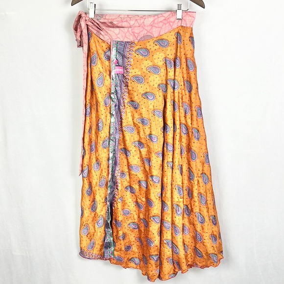 WEVEZ | 🌸 Boho Paisley Print Silk Blend Adjustable Reversible Sari Wrap Skirt - Picture 1 of 16